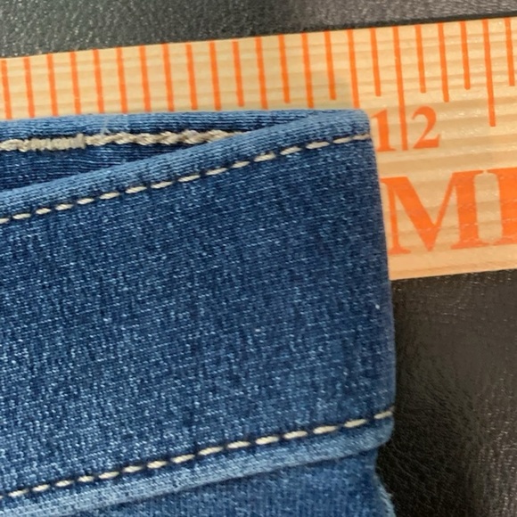 Tommy Bahama Girl’s Blue-Jean Jeggings, Skinny Leg, 78% Cotton; Size 8 - Picture 8 of 8